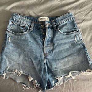 ABERCROMBIE & FITCH Dad Shorts
